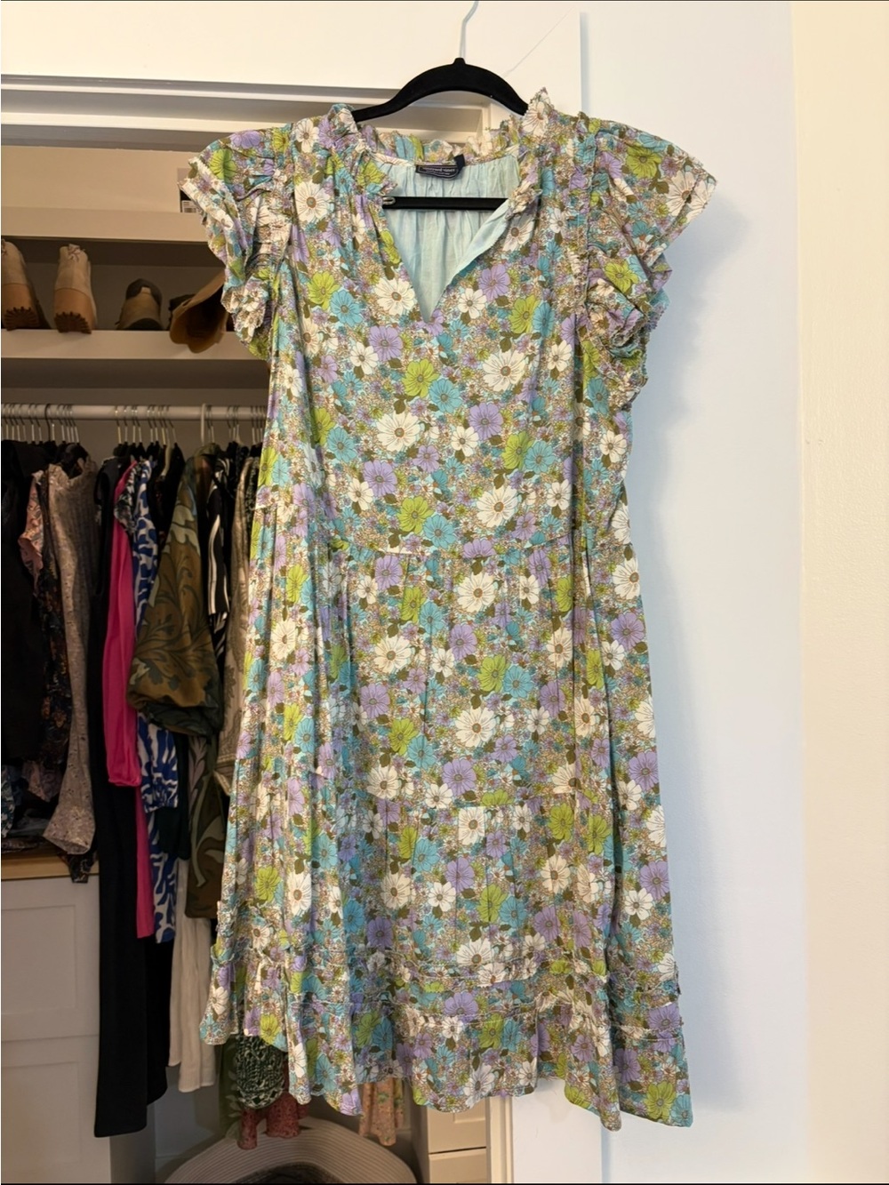 Vineyard Vines Floral V‑Neck Ruffle Sleeve Dress